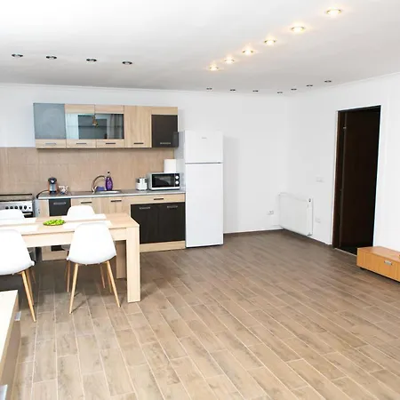 Casa Elisabeta * בראשוב